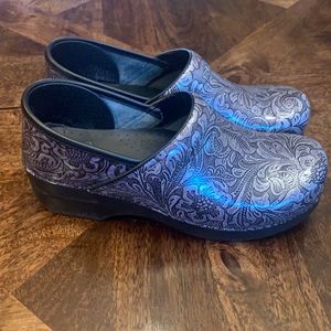 EUC Dansko Clog